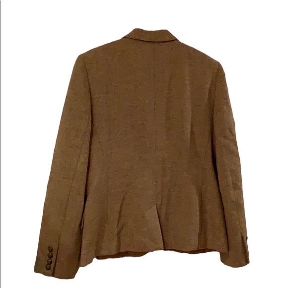 Blazer - Picture 2 of 5